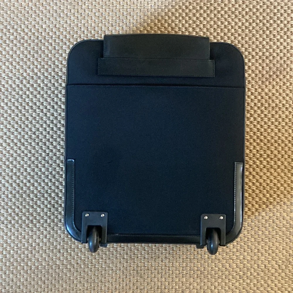 Gucci Black Travel Bag - Picture 3 of 15